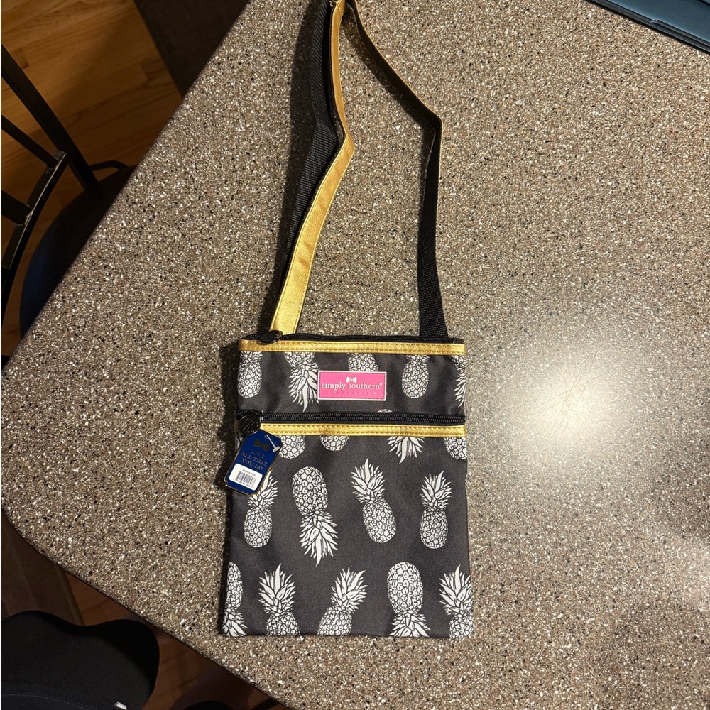 Simply Southern Black and Gold Pineapple Crossbody Bag